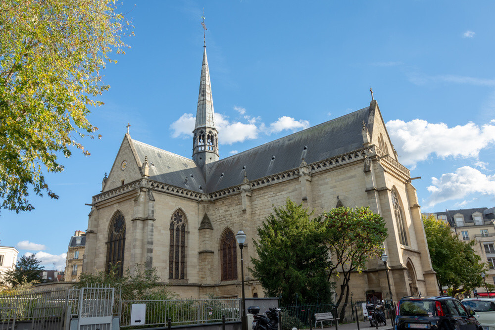 Notre-Dame-des-Menus, Boulogne-Billancourt, France